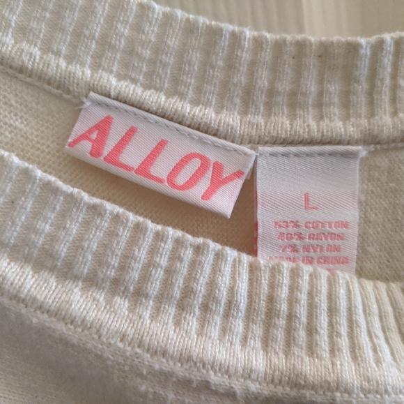 Alloy cream white sweater Top - Picture 3 of 3